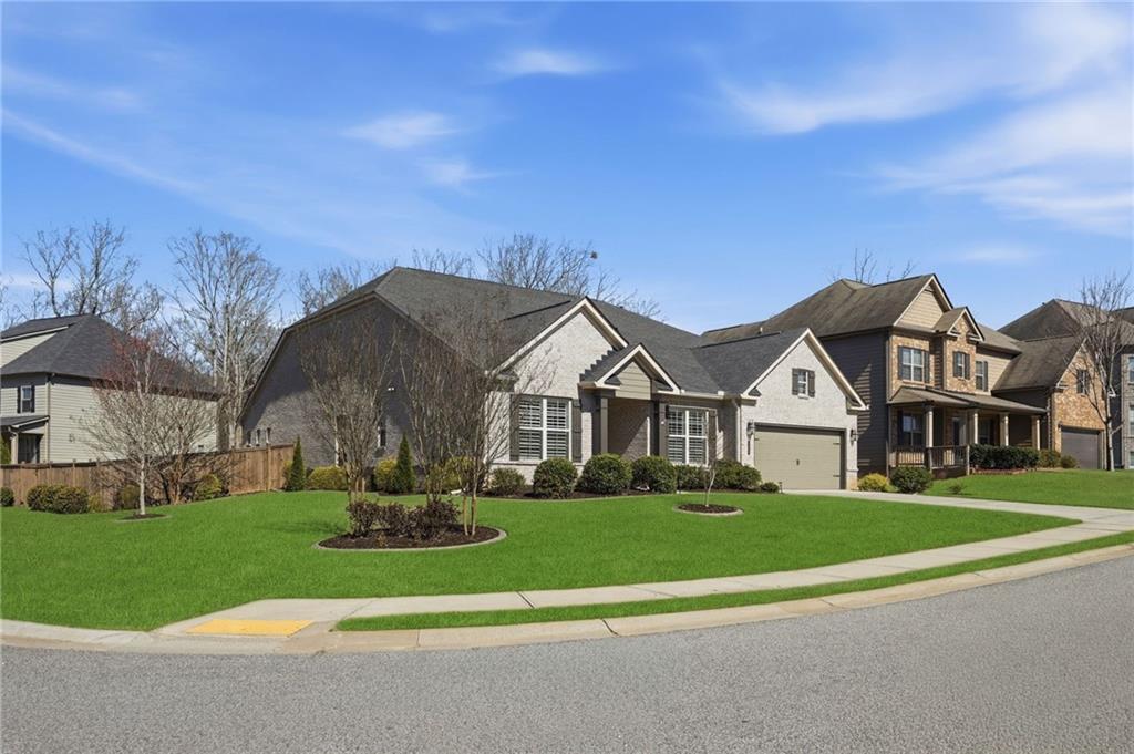 5040 Mirror Lake Dr., Cumming, GA 30028