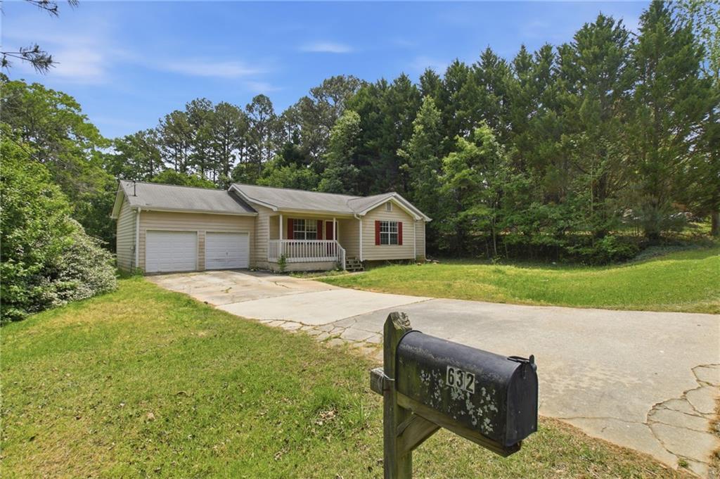 632 Jockey Ln., Auburn, GA 30011