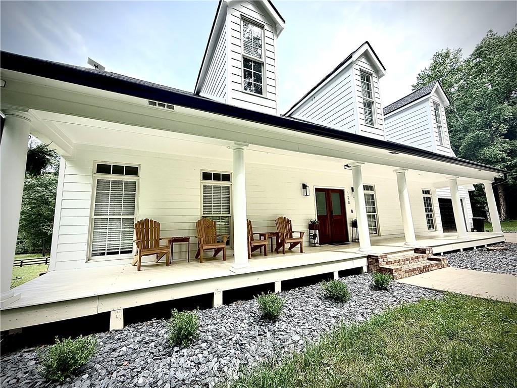 128 Golden Hills Dr., Woodstock, GA 30189