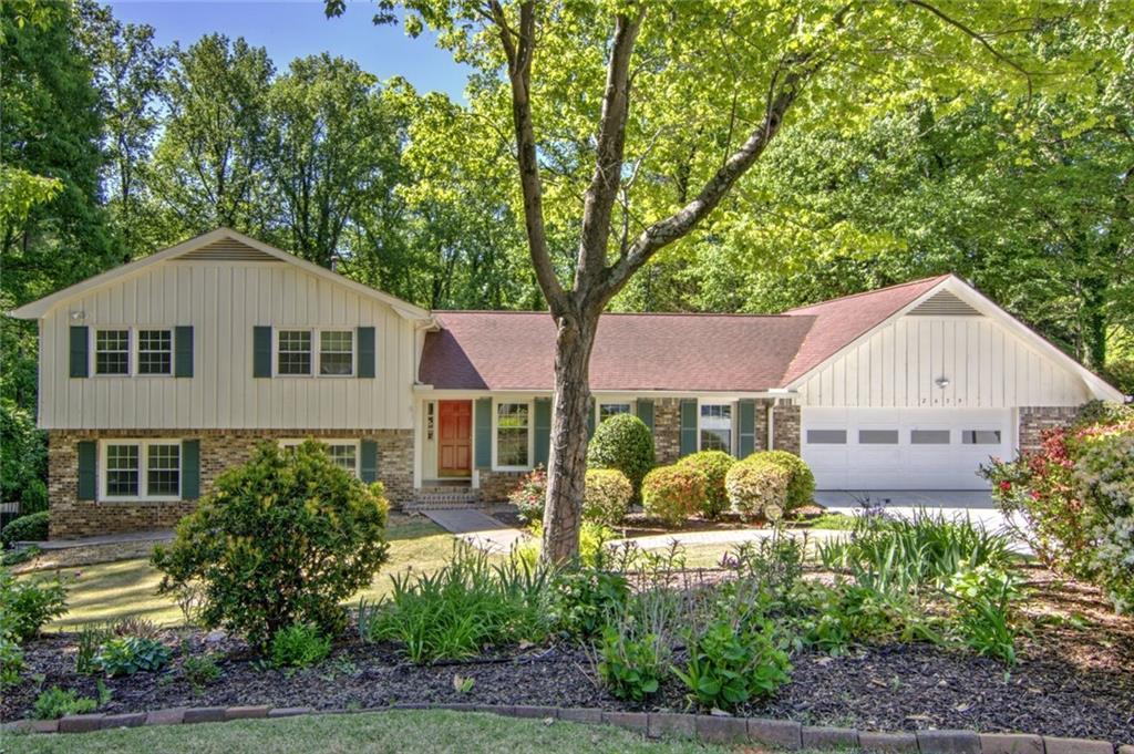 2659 Amberly Dr., Dunwoody, GA 30360