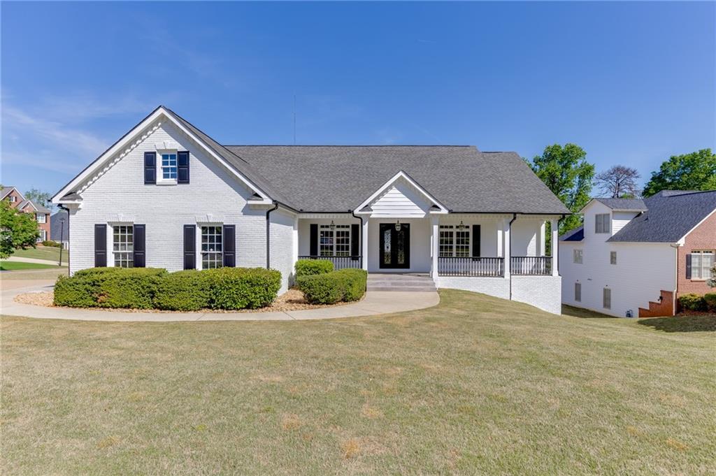 5821 Chalet Way, Hoschton, GA 30548