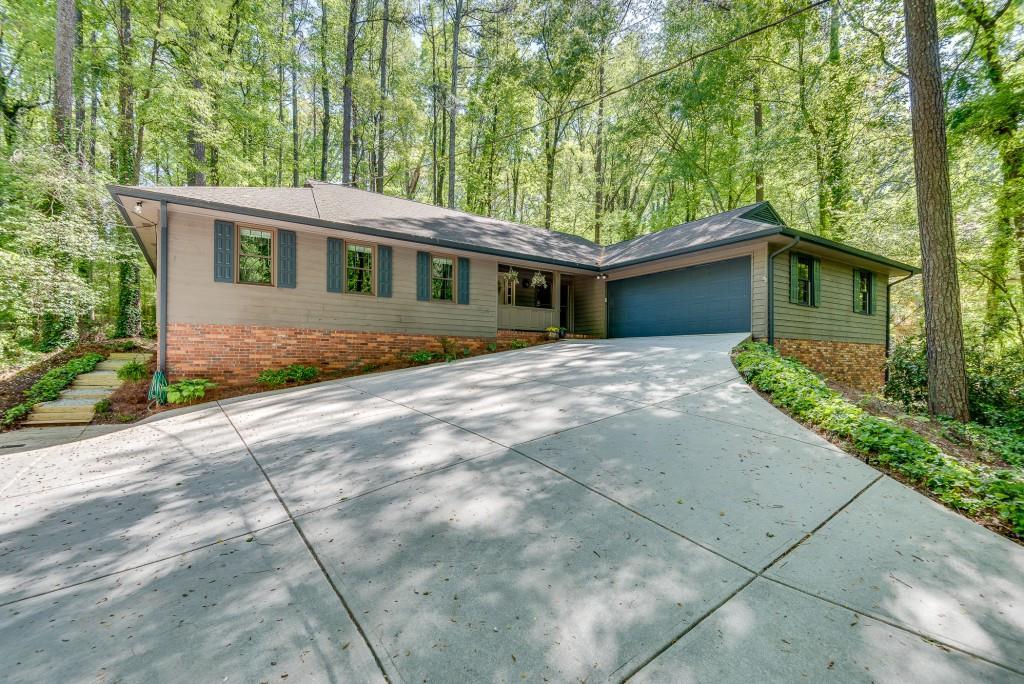 3684 Hunting Ridge Dr., Lilburn, GA 30047