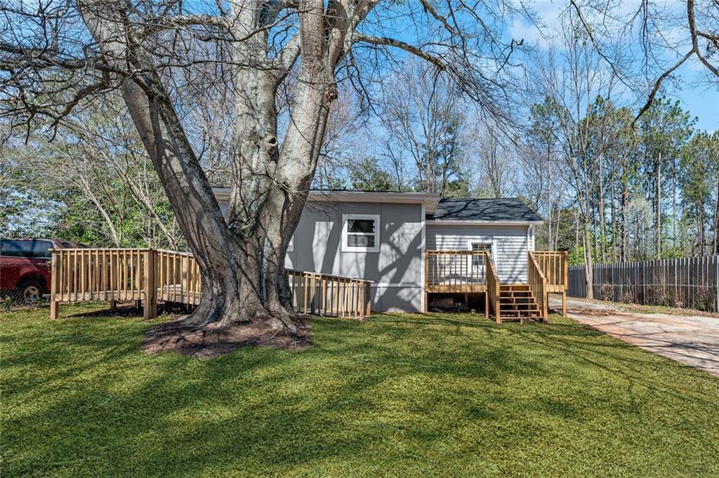 5153 Westbrook Pl., Union City, GA 30291