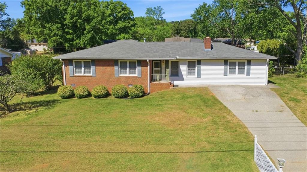 3293 Bright Star Rd., Douglasville, GA 30135