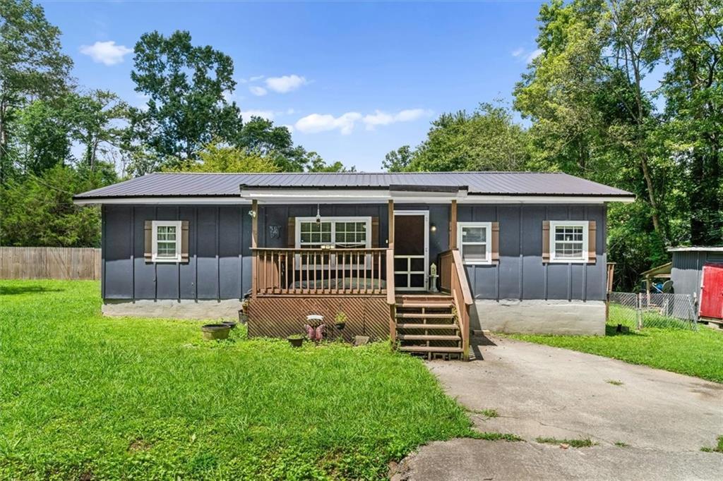 213 Gwendolyn Lee Ln., Dalton, GA 30721