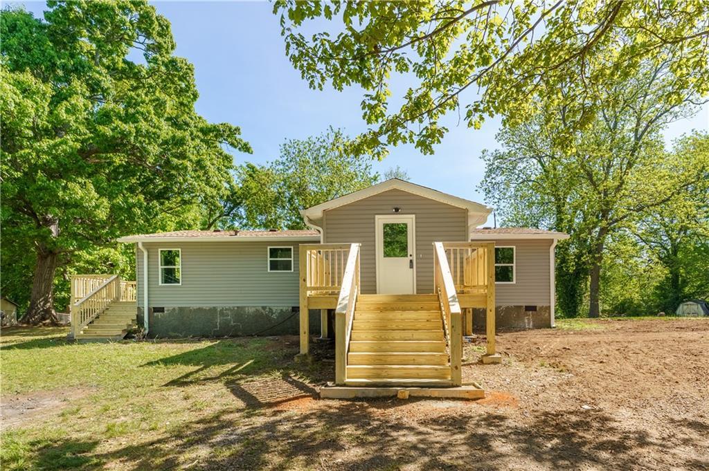 1412 Floyd Cir., Gainesville, GA 30507