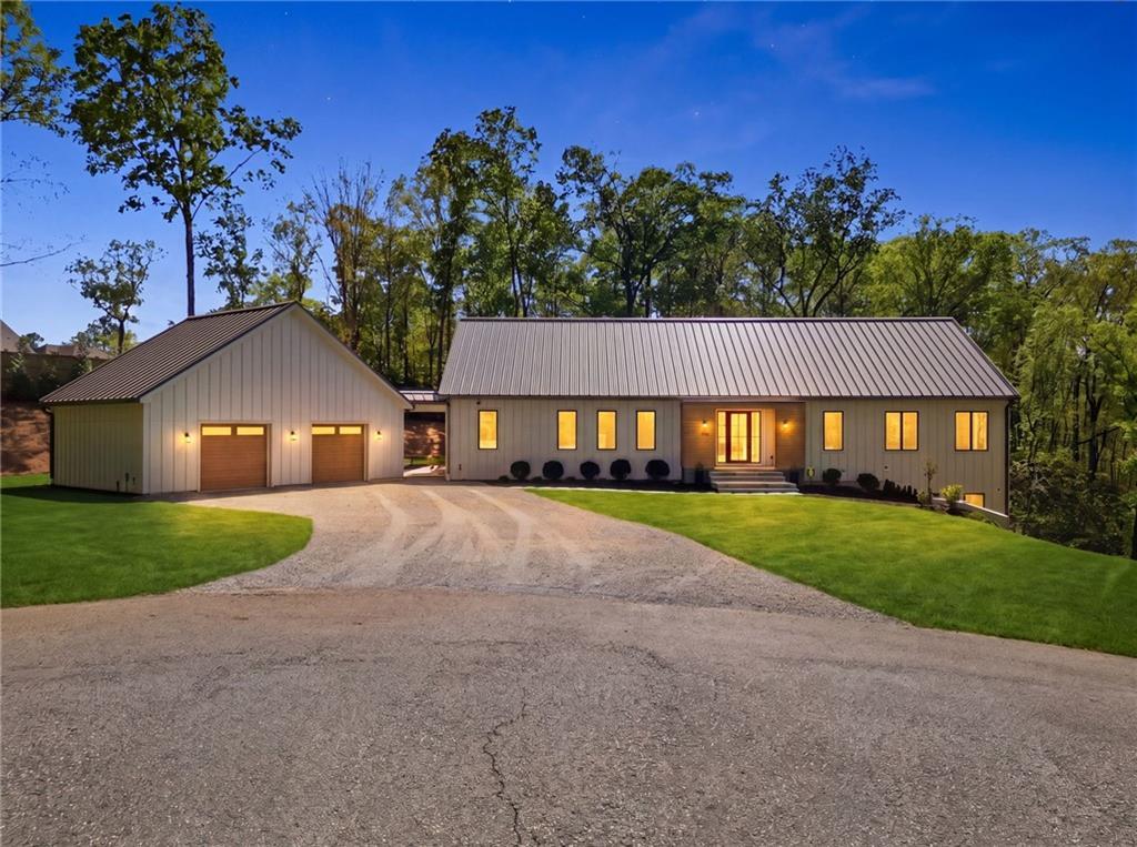 498 Old Mount Carmel Rd., Canton, GA 30114