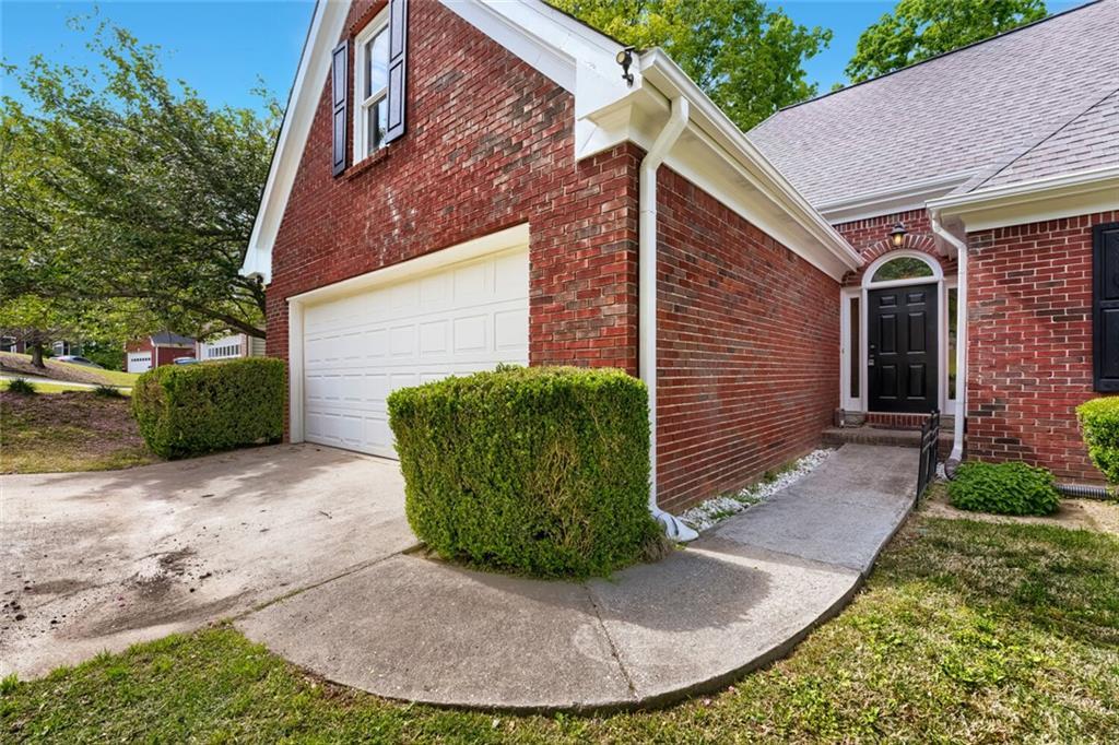 2128 Cluster Ln., Grayson, GA 30017