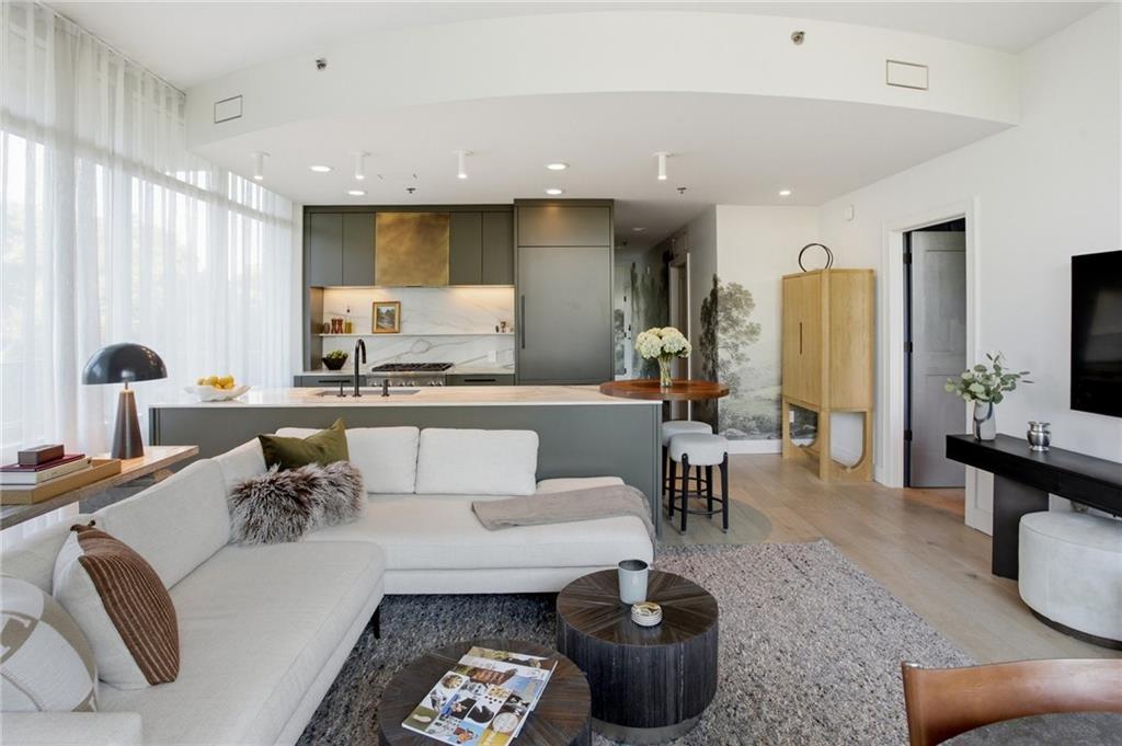 905 Juniper St. #516, Atlanta, GA 30309