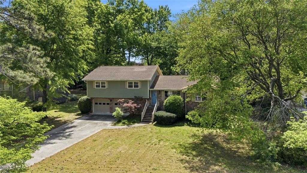 5374 Pounds Dr., Stone Mountain, GA 30087