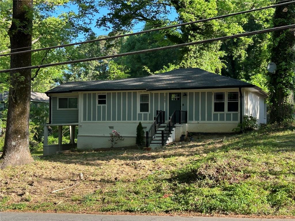 2469 Stone Rd., East Point, GA 30344