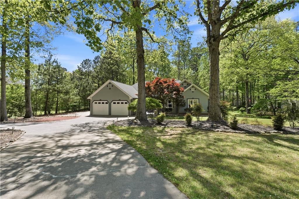 1104 Fox Ln., Woodstock, GA 30188