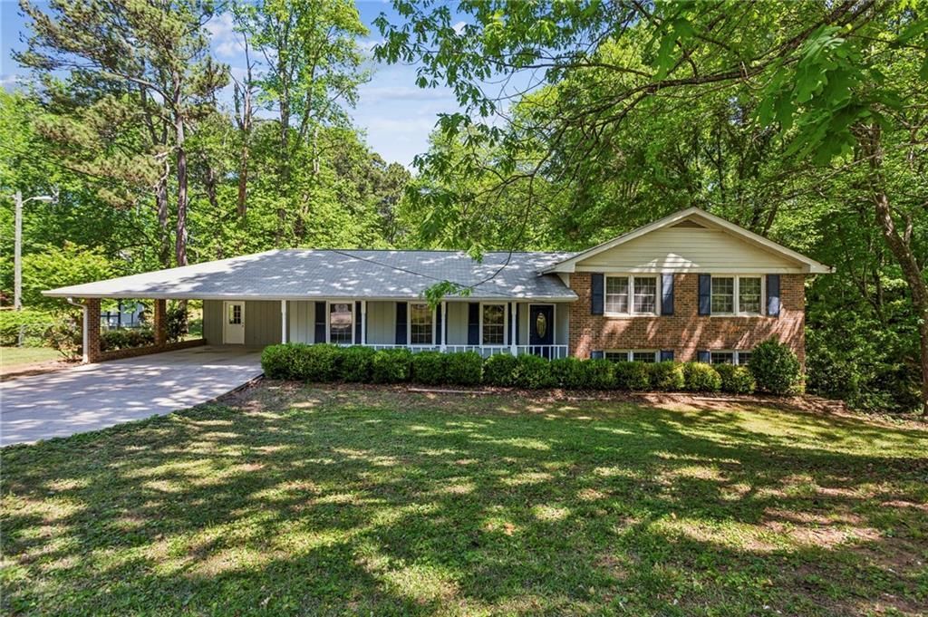 4208 Honeysuckle Dr., Smyrna, GA 30082
