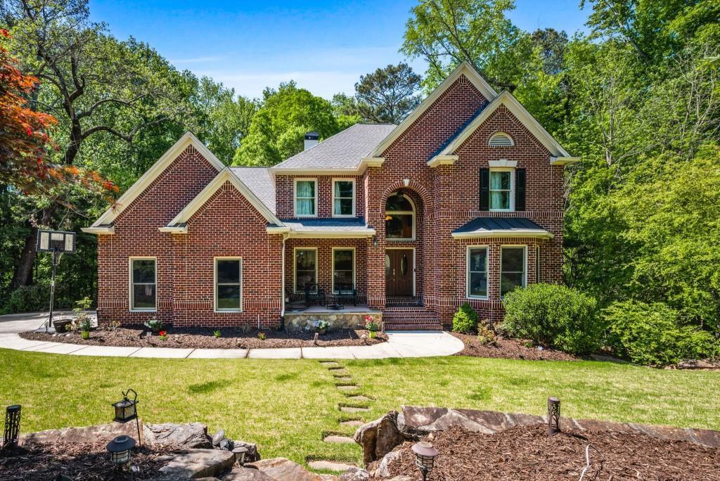 2436 Fontainebleau Dr., Dunwoody, GA 30360