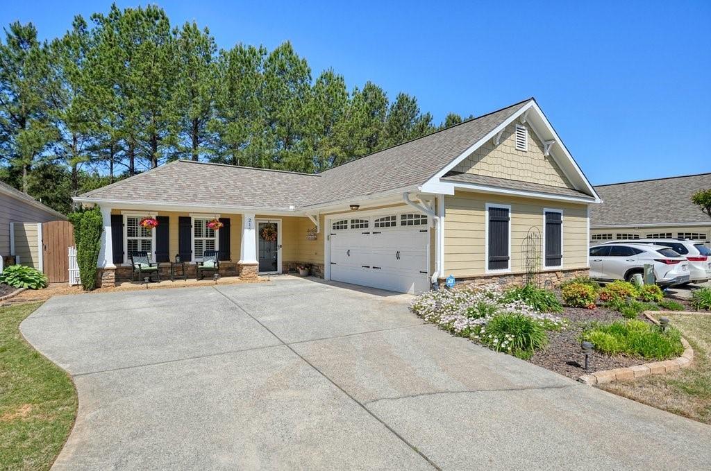 216 Patti Pl., Canton, GA 30114