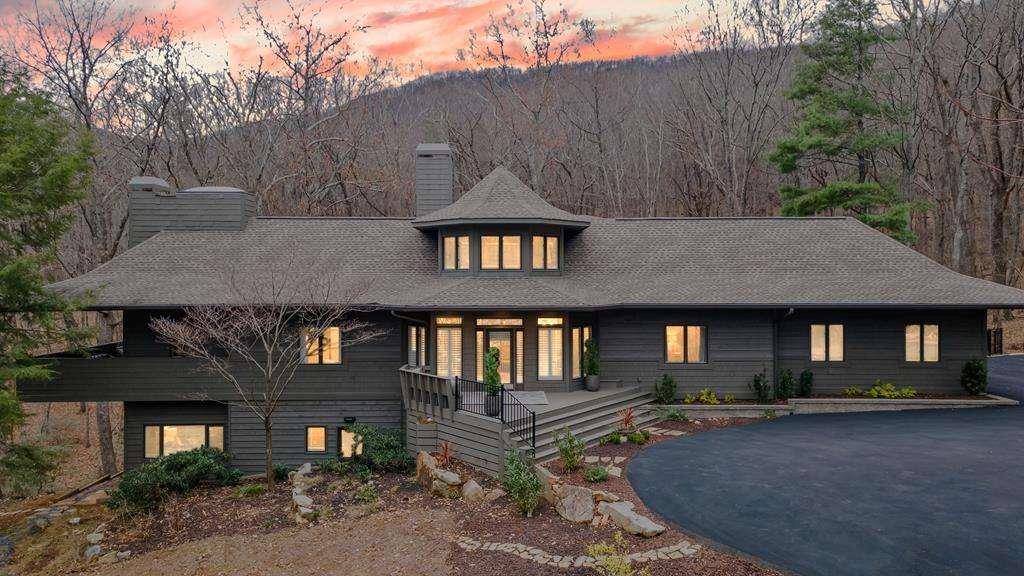 220 Wake Robin Dr., Big Canoe, GA 30143