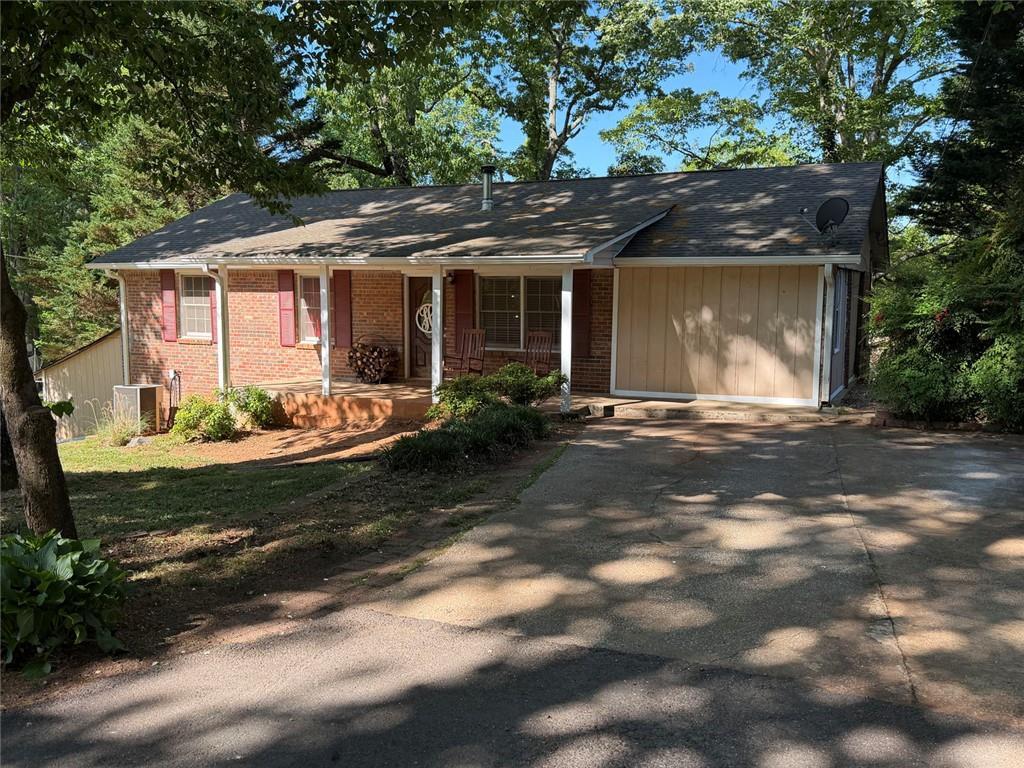 1440 Cochran Ridge Rd., Hiram, GA 30141