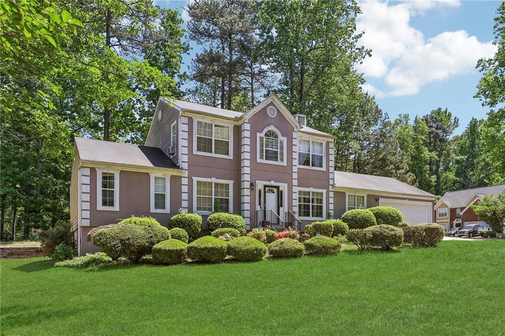 1068 Shadow Lake Dr., Lithonia, GA 30058