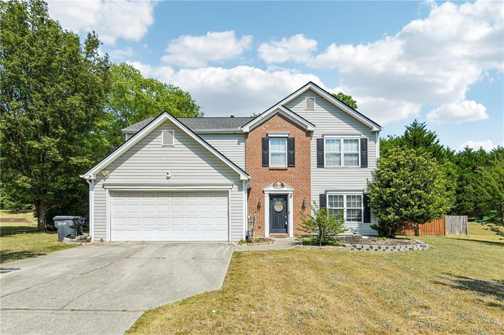 441 Crested View Dr., Loganville, GA 30052