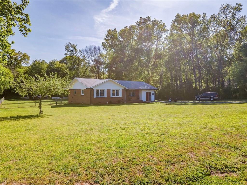 125 Clairmont Dr., Calhoun, GA 30701