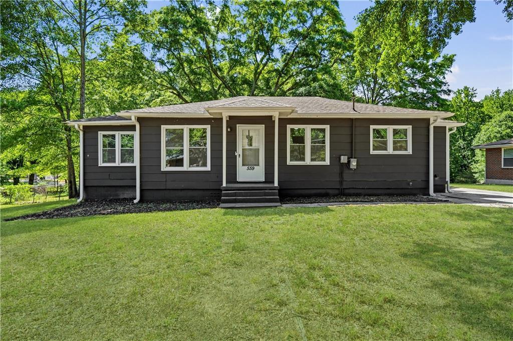 559 Morningside Dr., Lawrenceville, GA 30043