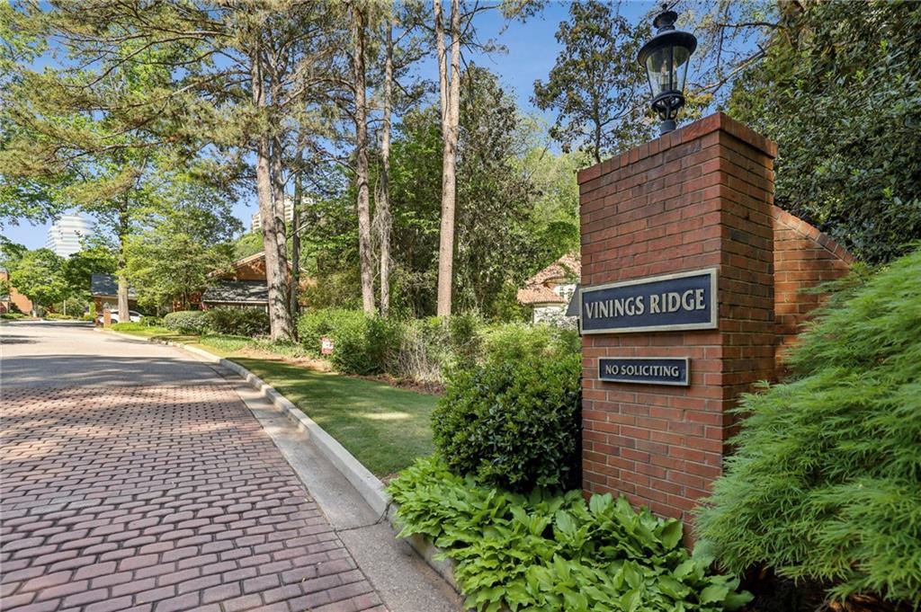 3505 Vinings Ridge Ct., Atlanta, GA 30339