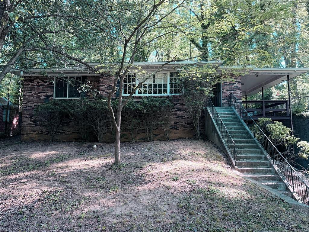 3049 Collier Dr., Atlanta, GA 30318
