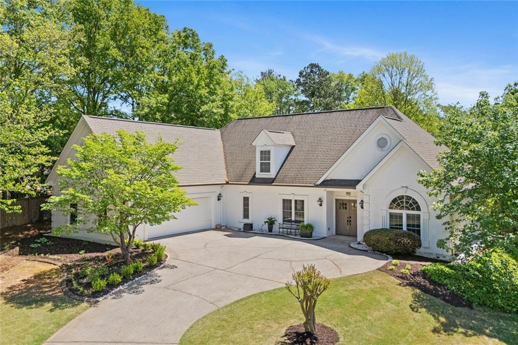 1610 Oakfield Ln., Roswell, GA 30075
