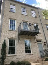 130 Clover Ct., Roswell, GA 30075