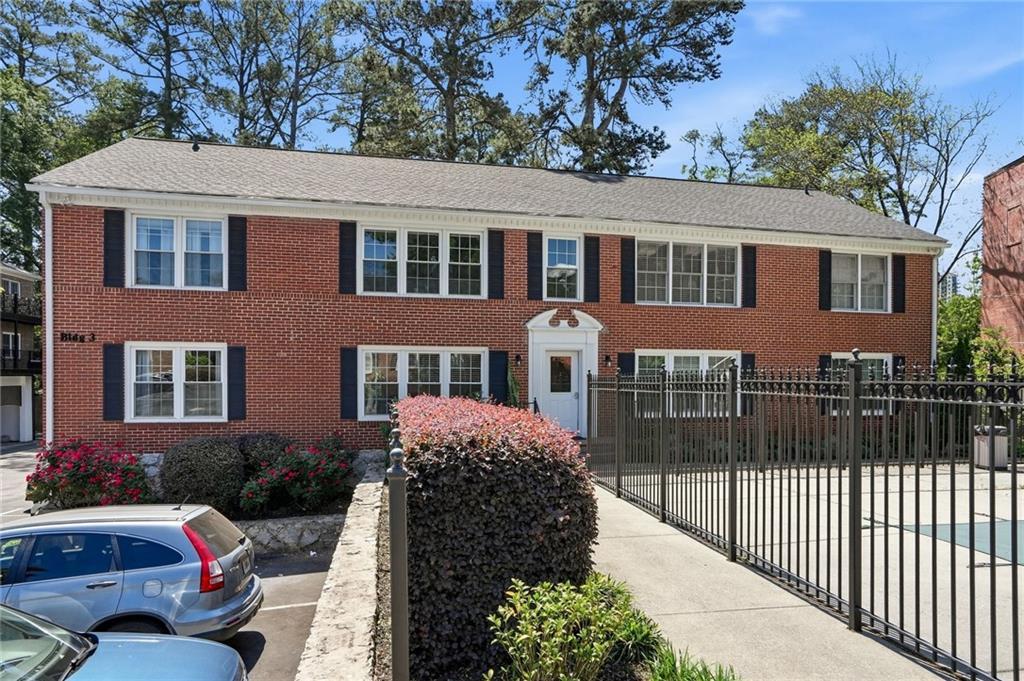 3669 Peachtree Rd. #3B, Atlanta, GA 30319