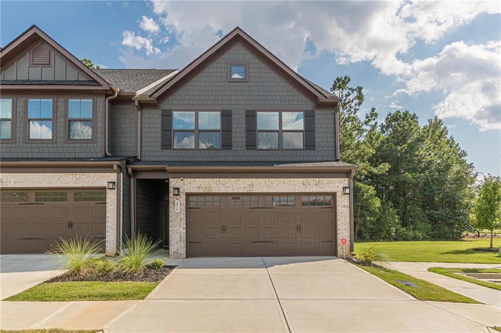 255 Climbing Ivy Cir., Fayetteville, GA 30214