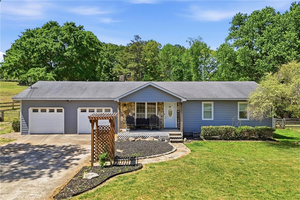 971 Pinyan Ln., Canton, GA 30115