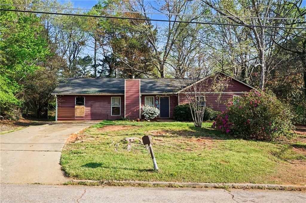 1727 Vauxhall Dr., Lithonia, GA 30058