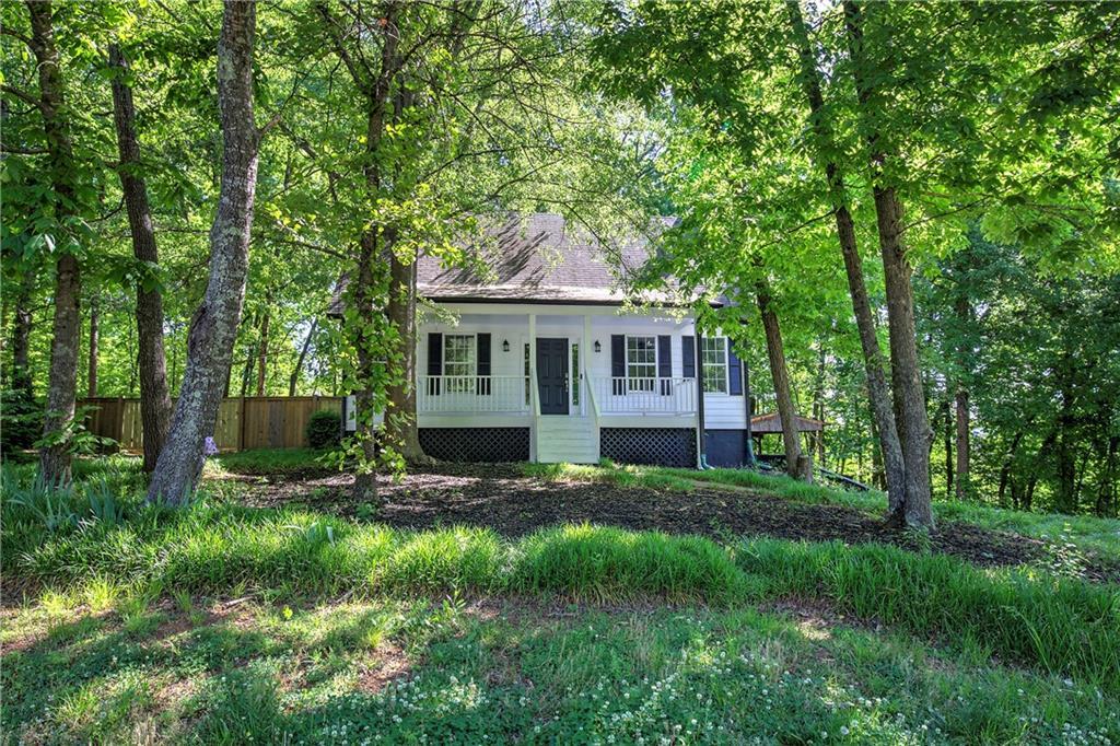 22 Nottingham Dr., Cartersville, GA 30121