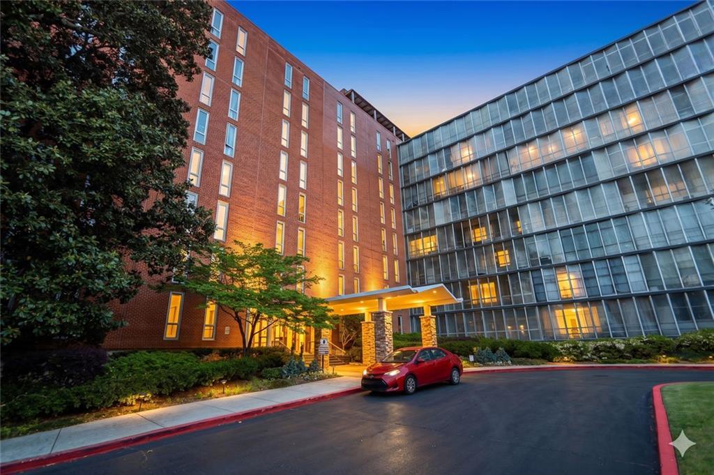 3060 Pharr Court North #114, Atlanta, GA 30305