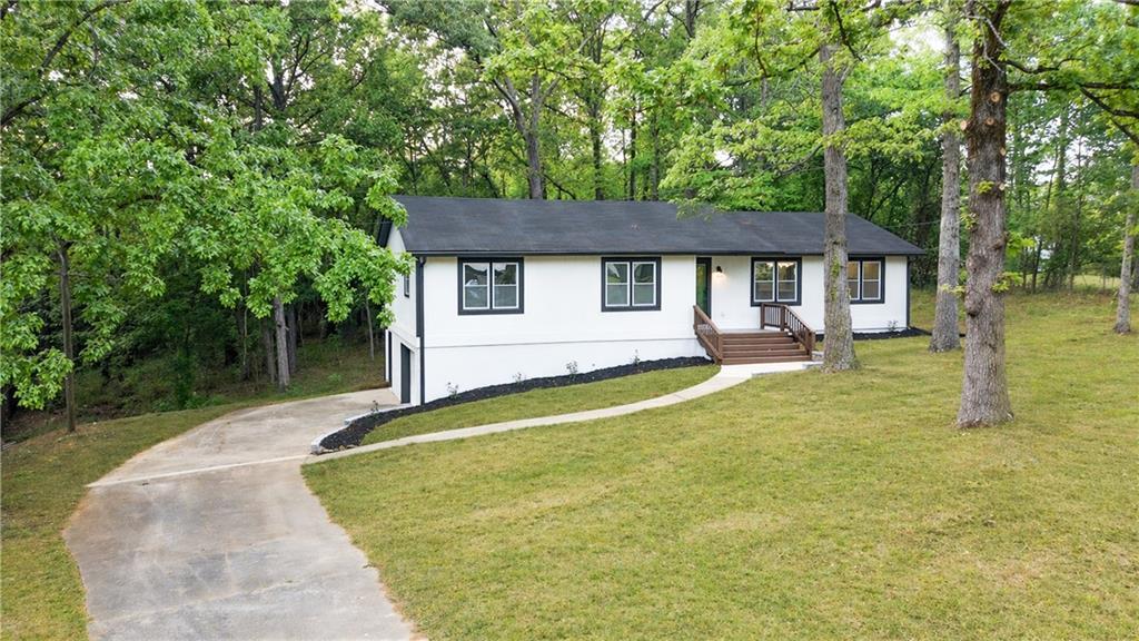 6581 Kellogg Dr., Acworth, GA 30102