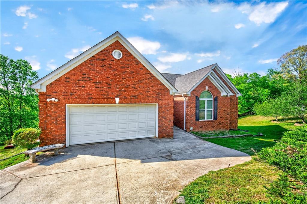 459 Nightdream Ln., Winder, GA 30680