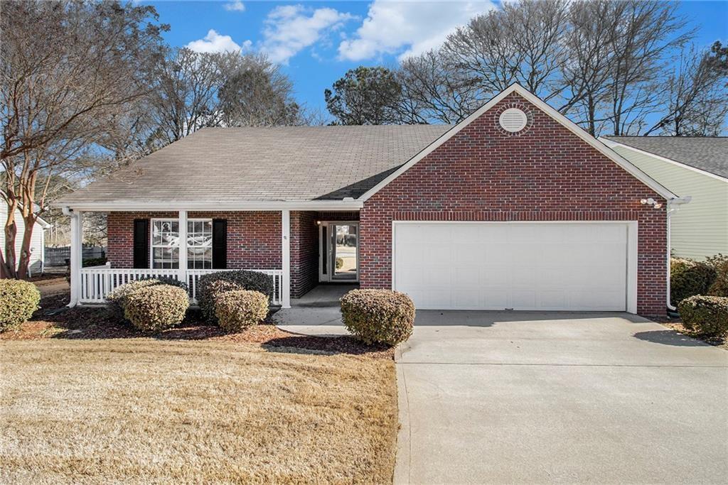 741 Jacoby Dr., Loganville, GA 30052