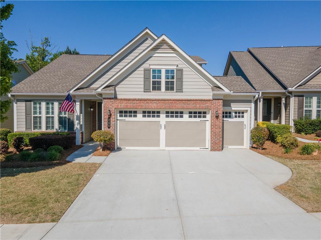 245 Spruce Pine Cir., Peachtree City, GA 30269