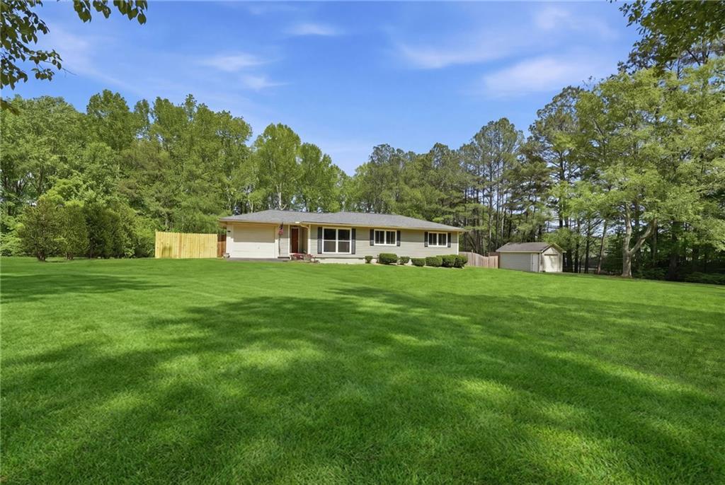 209 River Valley Rd., Dawsonville, GA 30534