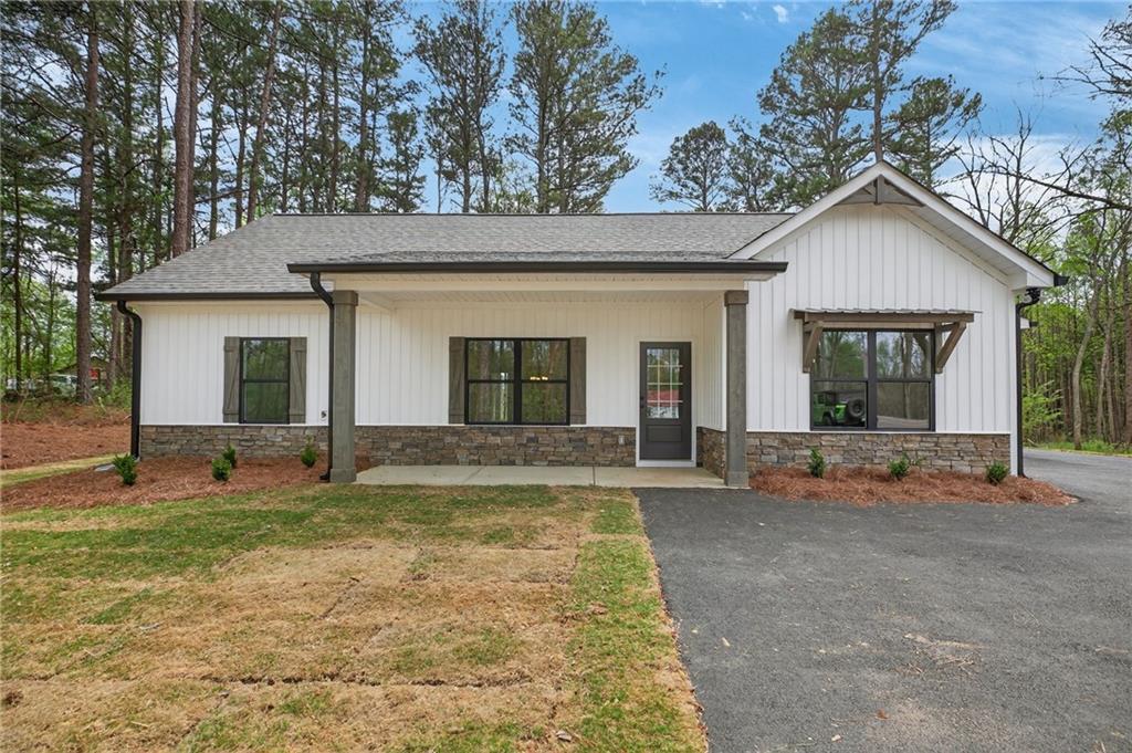 1955 Goldmine Rd., Dallas, GA 30157