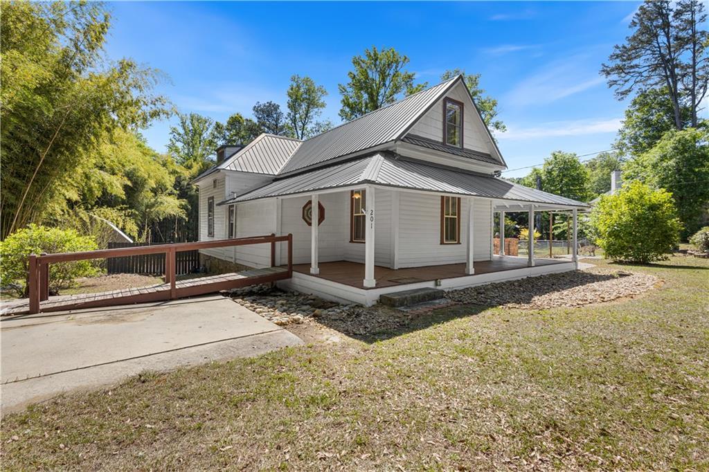 201 Polk Ave., Dallas, GA 30132