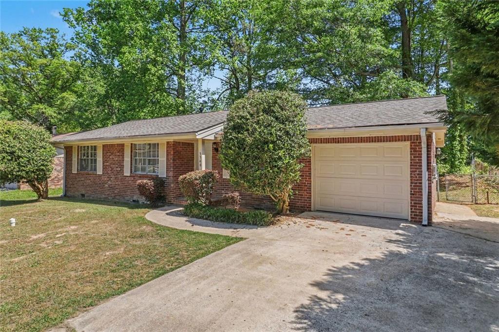 3540 Leisure Ln., Atlanta, GA 30349