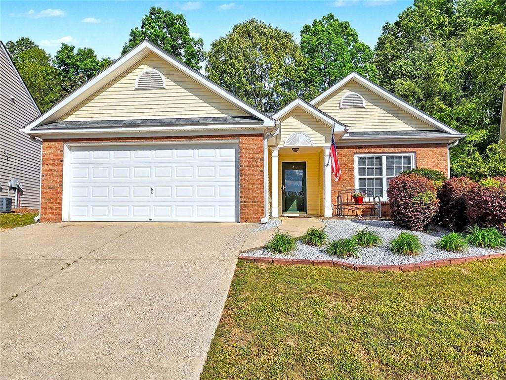 209 Diamond Valley Pass, Canton, GA 30114