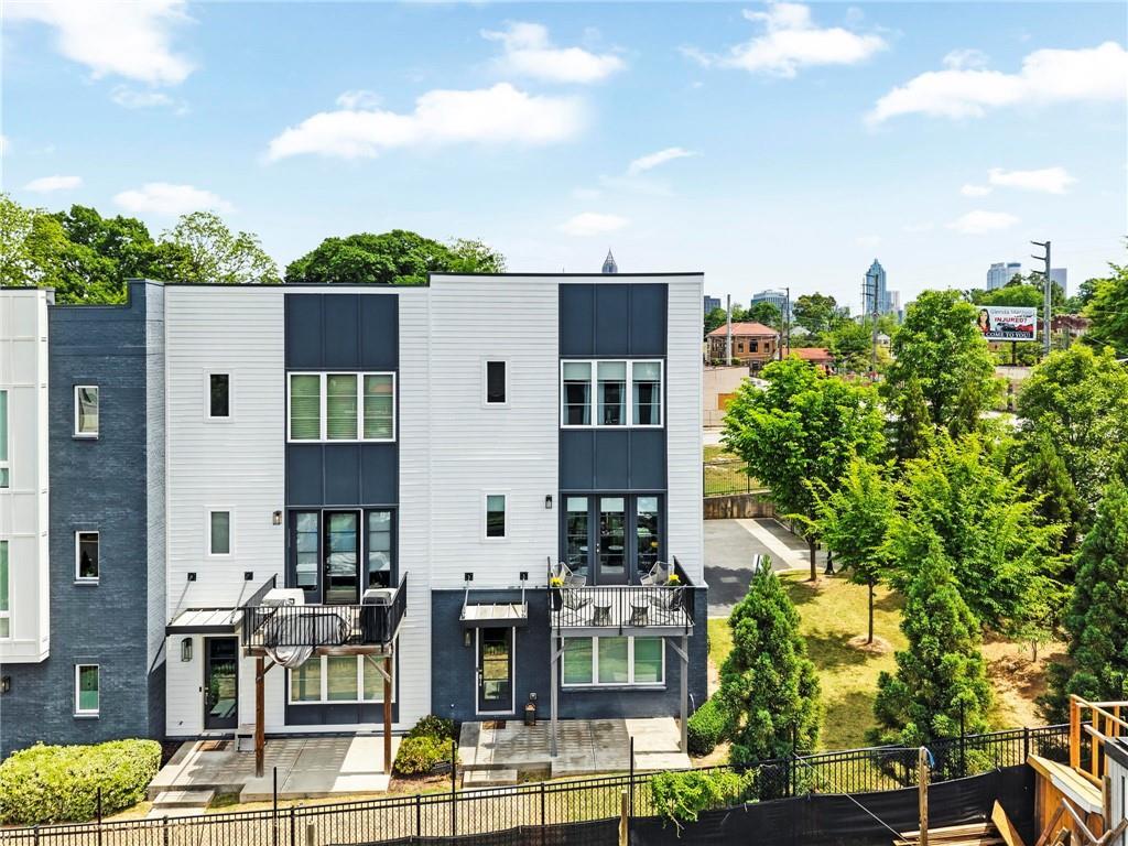 680 Banton Dr., Atlanta, GA 30318