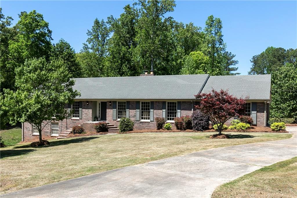 3554 Geralding St., Powder Springs, GA 30127