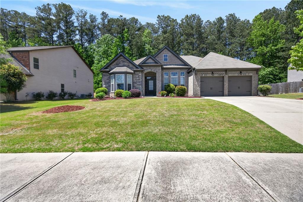 5688 Walnut Mill Ln., Powder Springs, GA 30127
