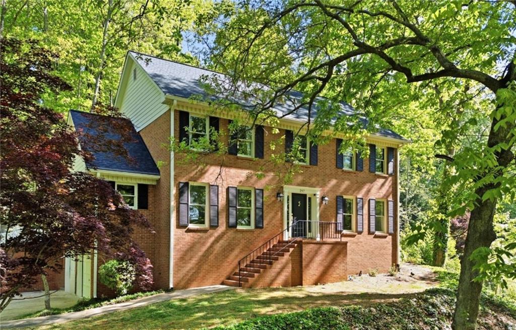 297 Breeze Hill Ln., Canton, GA 30114