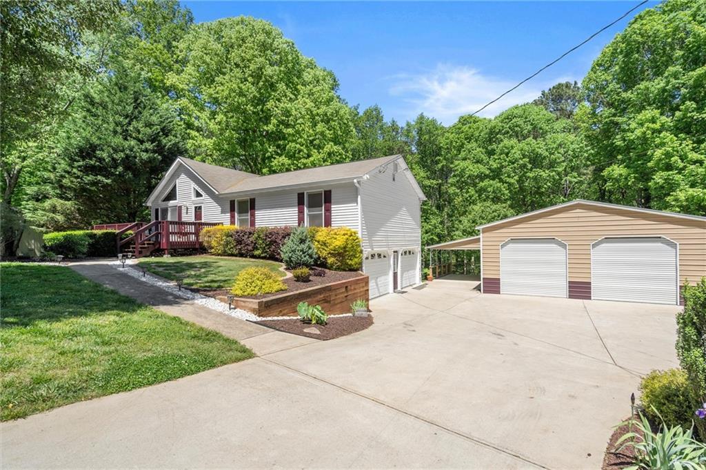 225 Pine Tr., Canton, GA 30115