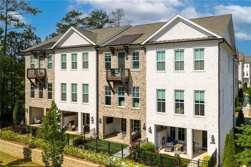 528 Clover Ln., Alpharetta, GA 30009